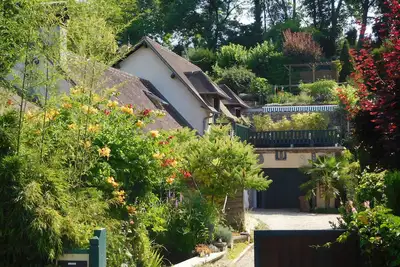 Image de \" d'une Eure à l'autre \" Une maison de charme paisible dans un jardin