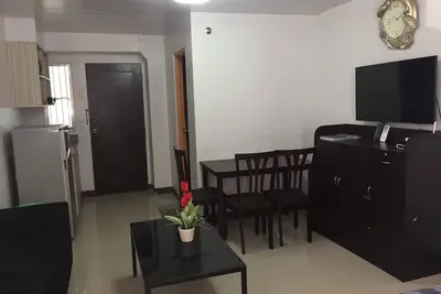 Image de UNITÉ De Condo Studio COMPLÈTEMENT MEUBLÉ À Louer