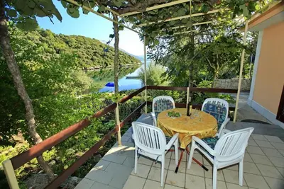 Image de Apartments Villa Cebalo KorÄŤula - Appartement Standard 1 Chambre avec Terrasse et Vue sur la Mer Ema