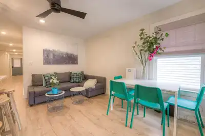 Image de Superbe Sunny 2bdrm 2bth House Ă FedEx Forum