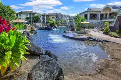 Image de Spacieux complexe de condo hawaïen avec balcon privé et accès complet à tous les services du complexe
