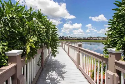 Image de Villa 4bd / Spa De Designer Moderne Avec Vue Sur Le Lac, Lac De Berkley Resort près de Disney