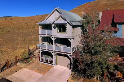 Image de Maison moderne de luxe, vues, bain à remous, meilleur emplacement en Cb