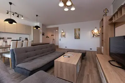 Image de Suite Familiale Ultime