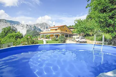 Image de Belle maison à Codena avec jacuzzi