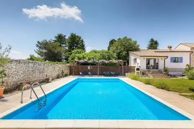 Image de Belle maison de 4 chambres à Vodnjan