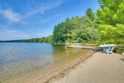 Image de Nouveau! Panther Pond Cabin w / 200 Ft Sand Beach & Dock