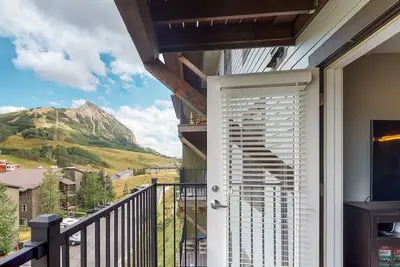 Image de The Timbers Condo- Great Mountain Views & Location- Juste Ă pied des pistes!