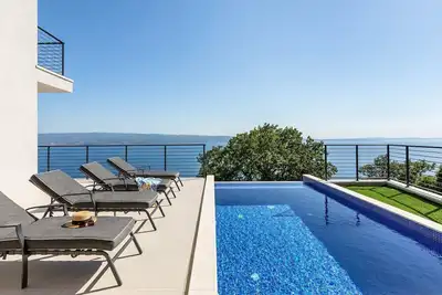 Image de Luxury Villa Lipa with heated pool, sauna, open sea views, 10 persons max