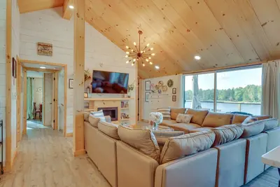 Image de Nouveau! Cabine Orwell sur le lac Sunrise avec quai et barbecue