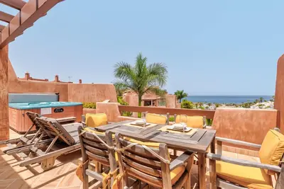 Bahia - Romen 2. 2 Penthouse Sea View & Jacuzzi 2b