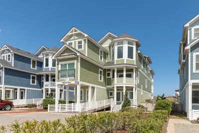 Image de Eleanor Dare 8 chambres Oceanfront Home, Cabana Service, piscine privée et Pet Event Home