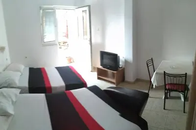 Image de Apartman prizemlje in Bar!