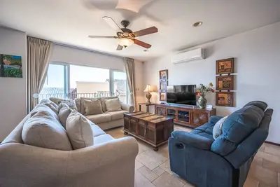 Image de Relaxant, condo rez de chaussée w \/ vue imprenable sur l'océan et piscine partagée à Ocotal!
