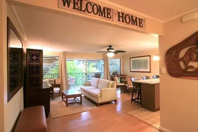 Image de Just Listed! Calendrier grand ouvert et grands prix de vente pour Fantastic Condo