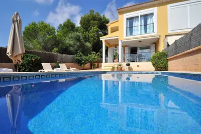 Beautiful Villa with sea views, private pool, air conditioning and wifi ideal for families. - Free Wifi
