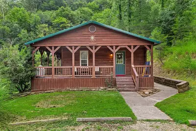 Image de 'Sundance' 2br Red River Gorge Cabin w \/ Hot Tub!