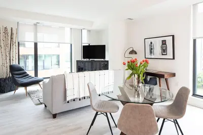 Image de Appartement de luxe design de 3 chambres Ă coucher + 2 salles de bain au WhyHotel Tysons Corner