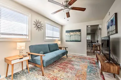 Image de New-San Antonio Home by Airport, 7Mi to River Walk