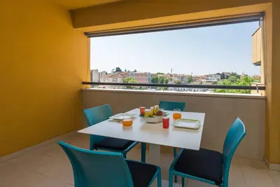 Image de En plein centre de Porec, près de la plage, WiFi, climatisation, garage, ascenseur