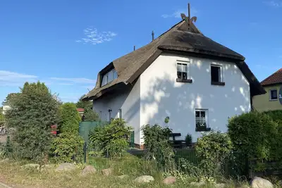 Image de Chaumière individuelle et adaptée aux enfants avec son propre jardin