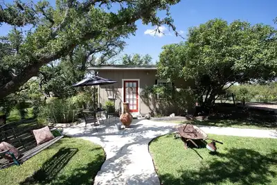 Image de Pot Belly Stove Cottage | Mignon et délicieux