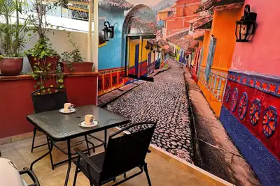 Image de Magnifique condo à quelques pas de la plage