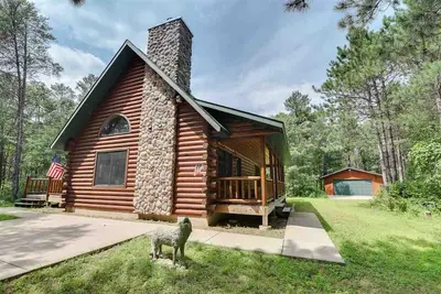Image de Cabane en rondins confortable près du lac Petenwell à Necedah