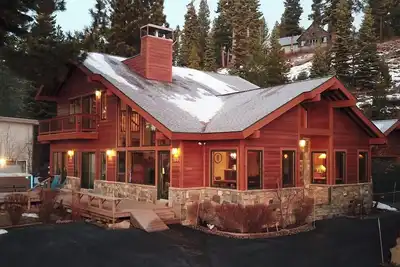 Image de Lake Tahoe Vista, nouvelle façade au bord du lac!