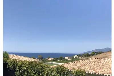 Image de Appartement Golf de Saint Florent au calme vue mer et terre
