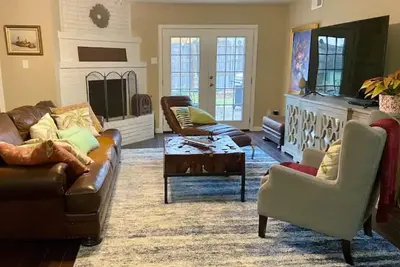 Image de Situé au centre de Dfw (Six Flags & At&T Stadium)