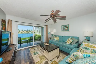 Image de Bienvenue dans votre oasis au bord de la piscine! Vvw 1-103 - Vista Verde Ouest