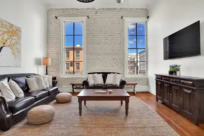 Image de Parfait loft avec vue sur la rue Broughton