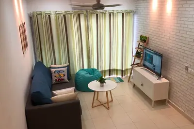 Image de Famille d'accueil à Setia Alam, moderne, confortable et entièrement meublé