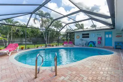 Image de Cocoa Beach Getaway House - Promenade à la plage - Piscine chauffée