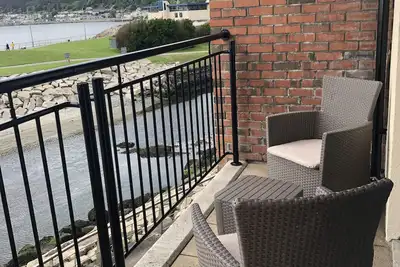 Image de Appartement en bord de mer Ă Newcastle avec WiFi et parking