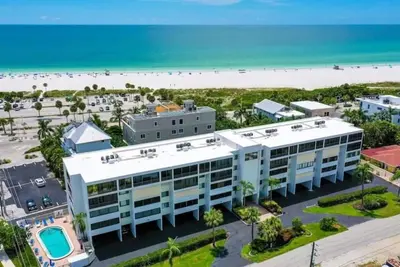 Image de Nouvelle liste à Lido Shores! Janvier disponible!