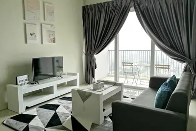 Image de Verdi # 29 2br 4pax @ Cyberjaya \/ 100mbps Wifi \/ Klia