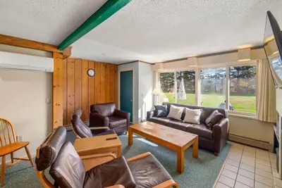 Image de Mountain Road Condo, 2 chambres + lit convertible (s), 2 salles de bain, (4-6 personnes)