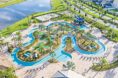 Image de 5 miles de Disney! Près des attractions d'Orlando! 2 lits / 2 salles de bain Cosy Apt. Sommeil 8
