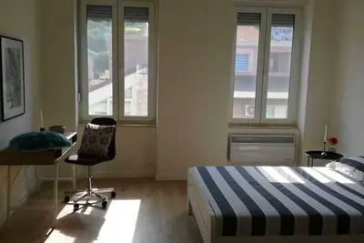 Image de Nouveau Appartement de Charme près de la gare routière et de la vieille ville
