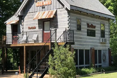 Image de Nouveau 2020! ! \"Reel Life\" White River Cabin. Sur la rivière, accès facile, superbes vues