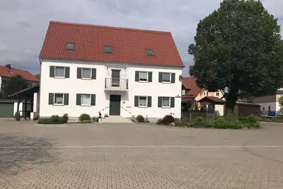 Image de Wohnung Orange - Helle FeWo mit gemĂĽtlicher Sitzecke und kostenfreiem Wlan