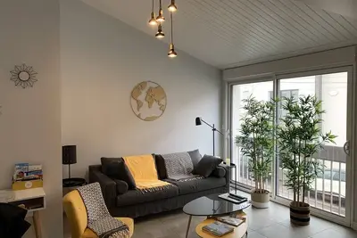 Image de Superbe maison de ville rénovée en plein cœur du quartier Arago pour 5p