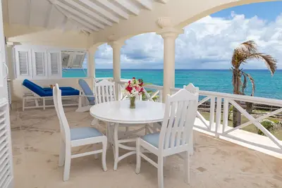 Image de L'appartement avec vue sur un million de dollars sur la plage de Silver Sands