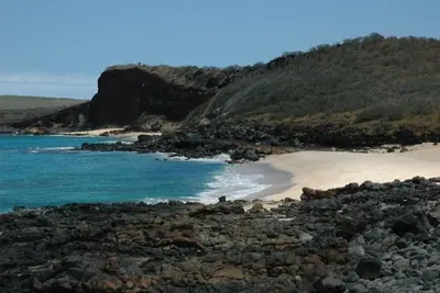 Image de Mai Tai. Découvrez le vrai Hawaï. Sable de mer et soleil loin de la foule