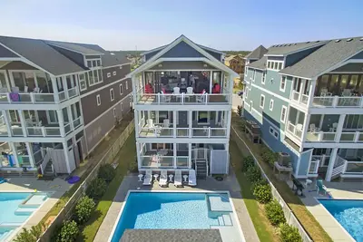 Image de Go Your Own Wave: 8 Br / 8 Ba maison à Nags Head, 16 personnes