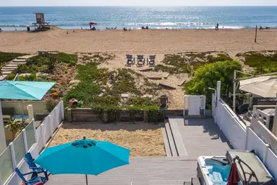 Image de Oceanfront Beach House - 10 personnes - Réductions et promotions disponibles!