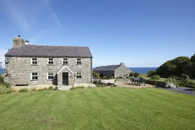 Image de The Farmhouse - une péninsule de Llyn pouvant accueillir 7 personnes dans 4 chambres