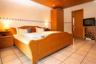 Image de Appartement à 2 lits \"Hirschlay\" - Ferienweingut Jung